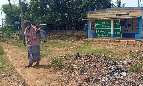 Ranebennur : चलगेरी गांव सुविधाओं से वंचित