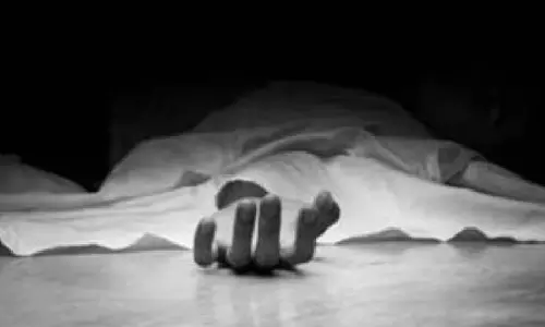 Lucknow: कक्षा-9 के छात्र पर झूठा इल्जाम, पिटाई से आहत होकर दी जान Lucknow: कक्षा-9 के छात्र पर झूठा इल्जाम, पिटाई से आहत होकर दी जान
