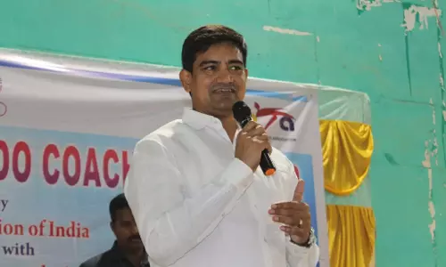 आंध्र प्रदेश खेल नीति, दूसरों के लिए एक आदर्श: Kondapalli आंध्र प्रदेश खेल नीति, दूसरों के लिए एक आदर्श: Kondapalli