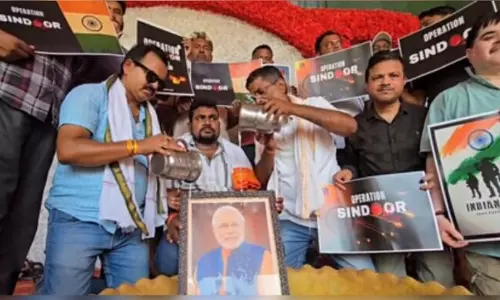 Varanasi: ऑपरेशन सिंदूर की सफलता पर देशभर में उत्सव