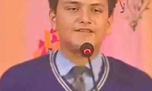 देश के भविष्य पर नेपाली छात्र का जोशीला भाषण देश के भविष्य पर नेपाली छात्र का जोशीला भाषण