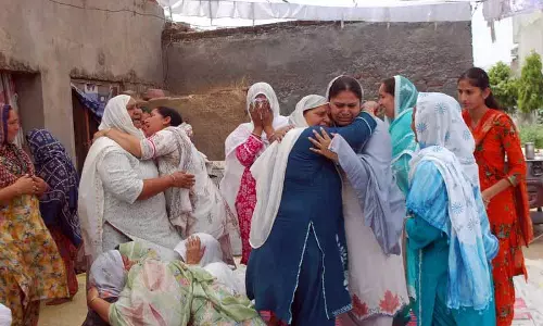 Amritsar में जहरीली शराब की त्रासदी ने 2020 की भयावहता की याद दिला दी