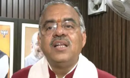 आदमपुर एयरबेस जाकर प्रधानमंत्री ने सेना का मनोबल बढ़ाया : तरुण चुघ आदमपुर एयरबेस जाकर प्रधानमंत्री ने सेना का मनोबल बढ़ाया : तरुण चुघ