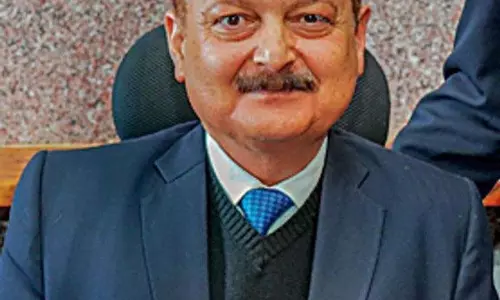 Jammu: फंड प्रबंधन पर पैनल बैठक आयोजित