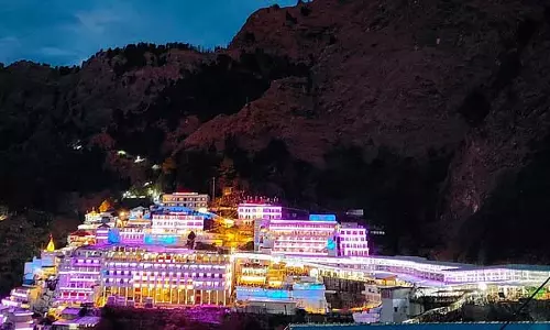 वैष्णो देवी मंदिर में सात दिन बाद हेलीकॉप्टर सेवा बहाल