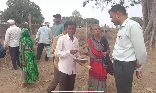 सांय- सांय न्याय, राजबती की जमीन उन्हें फिर मिली सांय- सांय न्याय, राजबती की जमीन उन्हें फिर मिली