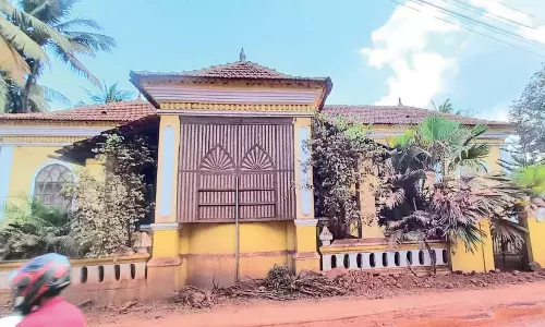 GOA: अंजुनकर ने सड़क निर्माण कार्य को लेकर लोबोस का विरोध किया GOA: अंजुनकर ने सड़क निर्माण कार्य को लेकर लोबोस का विरोध किया