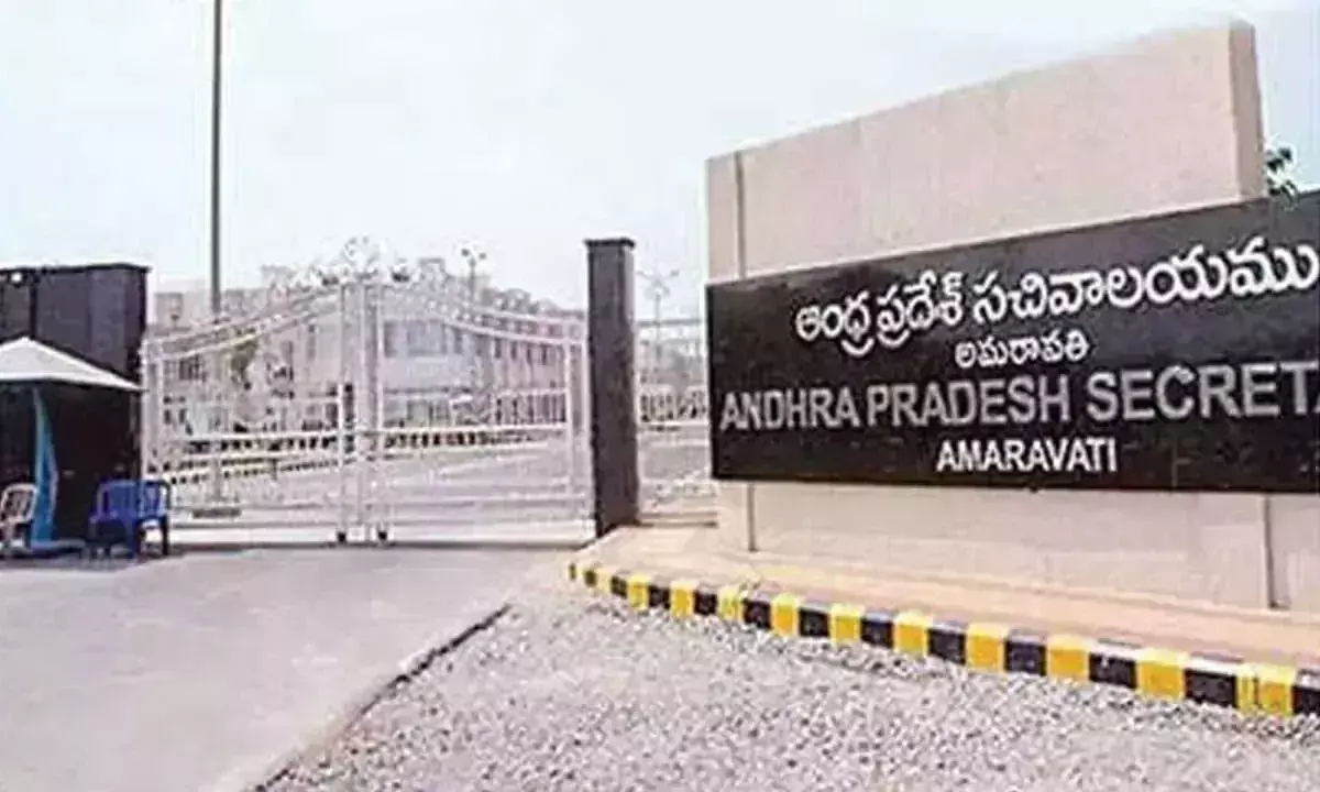 Andhra: केंद्रीय मंत्री ने डब्ल्यूजी कलेक्टर नागरानी को सम्मानित किया Andhra: केंद्रीय मंत्री ने डब्ल्यूजी कलेक्टर नागरानी को सम्मानित किया