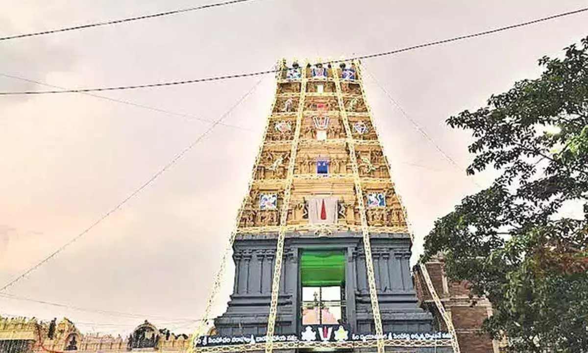 Andhra: प्राचीन मंदिर को पूर्ण ईओ की आवश्यकता Andhra: प्राचीन मंदिर को पूर्ण ईओ की आवश्यकता