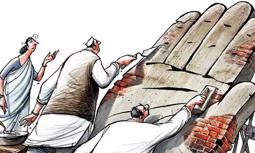 कांग्रेस हाईकमान ने केपीसीसी में फेरबदल के लिए खुली छूट दी कांग्रेस हाईकमान ने केपीसीसी में फेरबदल के लिए खुली छूट दी