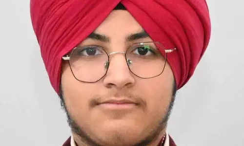 99.6% अंकों के साथ हर्ष ने दसवीं कक्षा के परिणामों में Mohali जिले में टॉप किया 99.6% अंकों के साथ हर्ष ने दसवीं कक्षा के परिणामों में Mohali जिले में टॉप किया