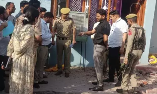 DC जम्मू ने गोलाबारी प्रभावित क्षेत्रों का दौरा किया