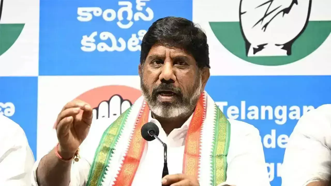Telangana: राजीव युवा विकास योजना के लिए कोई सिबिल स्कोर बाधा नहीं: उपमुख्यमंत्री Telangana: राजीव युवा विकास योजना के लिए कोई सिबिल स्कोर बाधा नहीं: उपमुख्यमंत्री