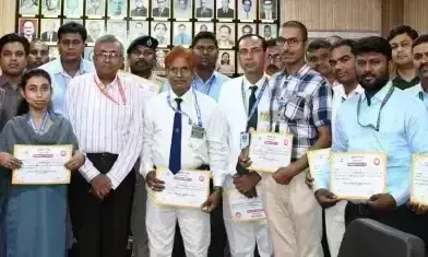 Lucknow: यांत्रिक विभाग ने 19 रेल कर्मियों को किया सम्मानित