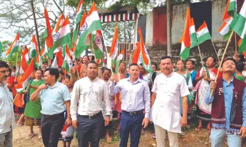 Guwahati: ऑपरेशन सिन्दूर के उपलक्ष्य में हामरेन में निकाली गई तिरंगा यात्रा