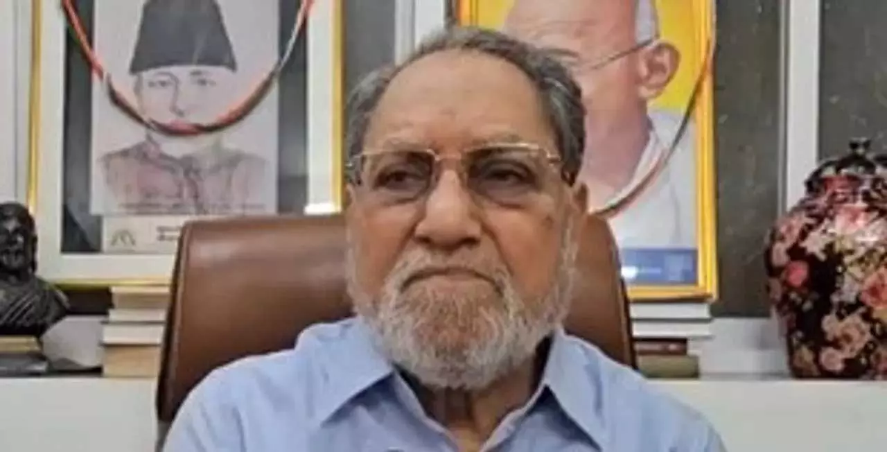 आदमपुर एयरबेस जाकर प्रधानमंत्री ने पाकिस्तान को किया बेनकाब : हुसैन दलवई आदमपुर एयरबेस जाकर प्रधानमंत्री ने पाकिस्तान को किया बेनकाब : हुसैन दलवई