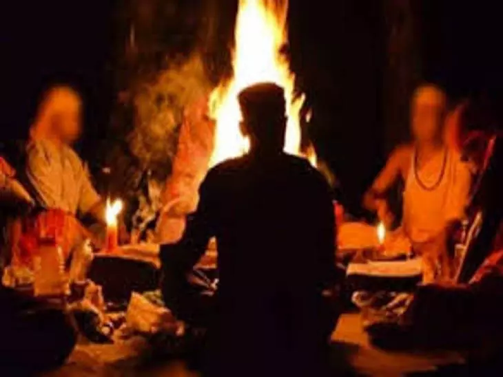 पिता के साथ कार से घर लौट रहे युवक की गोली मारकर हत्या, झाड़-फूंक के बाद घर लौट रहे थे पिता के साथ कार से घर लौट रहे युवक की गोली मारकर हत्या, झाड़-फूंक के बाद घर लौट रहे थे