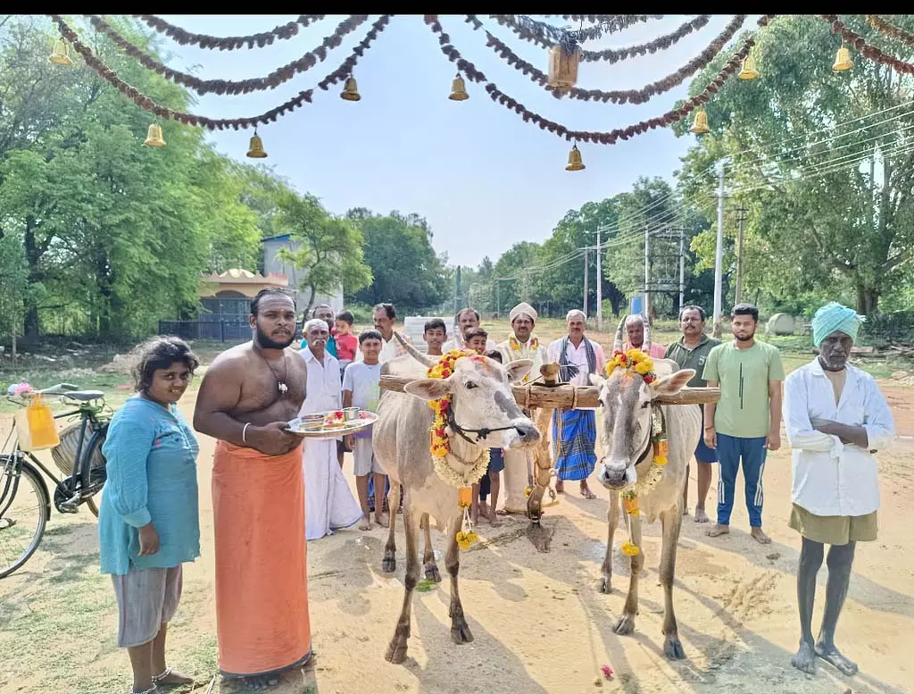 Karnataka : होन्नारू हुडी ने कृषि गतिविधियों का शुभारंभ किया Karnataka : होन्नारू हुडी ने कृषि गतिविधियों का शुभारंभ किया