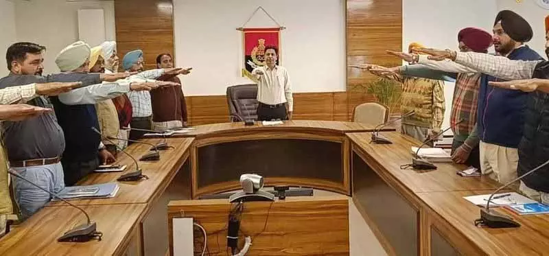 Punjab: बाल विवाह के खिलाफ लड़ाई जारी, मुक्तसर में दो साल में 8 बाल विवाह नाकाम किए Punjab: बाल विवाह के खिलाफ लड़ाई जारी, मुक्तसर में दो साल में 8 बाल विवाह नाकाम किए