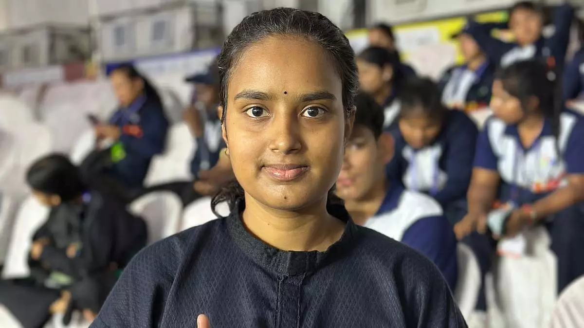 खेलो इंडिया यूथ गेम्स 2025: मध्य प्रदेश की अंजलि रावत ने थांग-ता में स्वर्ण पदक जीता खेलो इंडिया यूथ गेम्स 2025: मध्य प्रदेश की अंजलि रावत ने थांग-ता में स्वर्ण पदक जीता