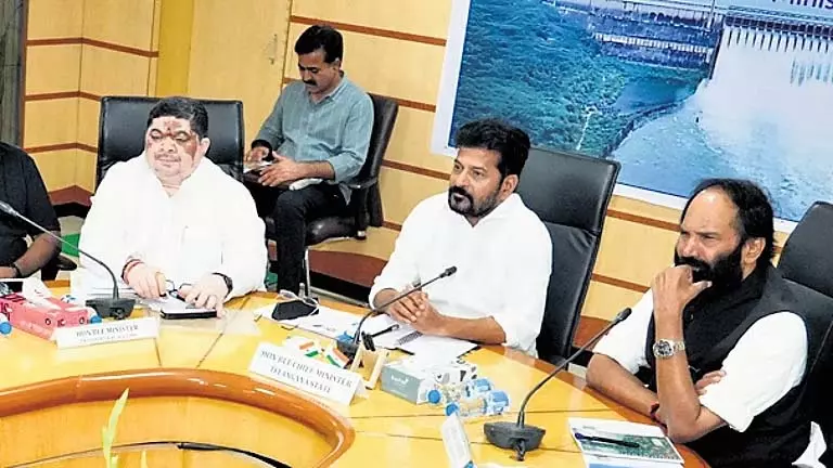 Telangana: सिंचाई परियोजनाओं को पूरा करने की दो वर्ष की समय-सीमा Telangana: सिंचाई परियोजनाओं को पूरा करने की दो वर्ष की समय-सीमा