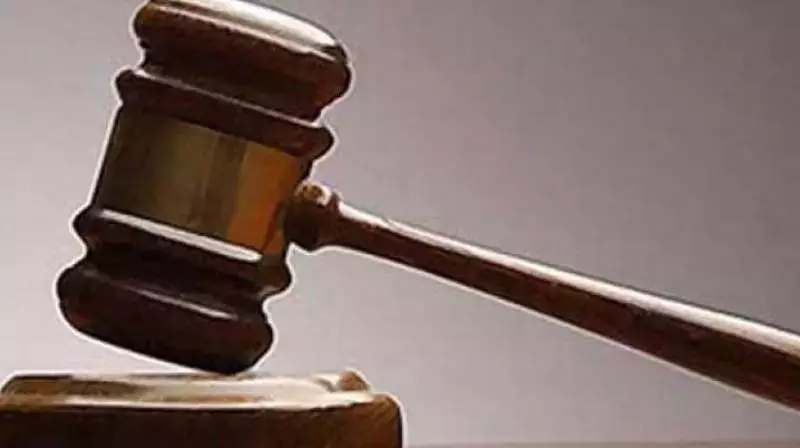 SIT ने शराब घोटाला मामले में धनंजय रेड्डी और कृष्ण मोहन से पूछताछ की SIT ने शराब घोटाला मामले में धनंजय रेड्डी और कृष्ण मोहन से पूछताछ की