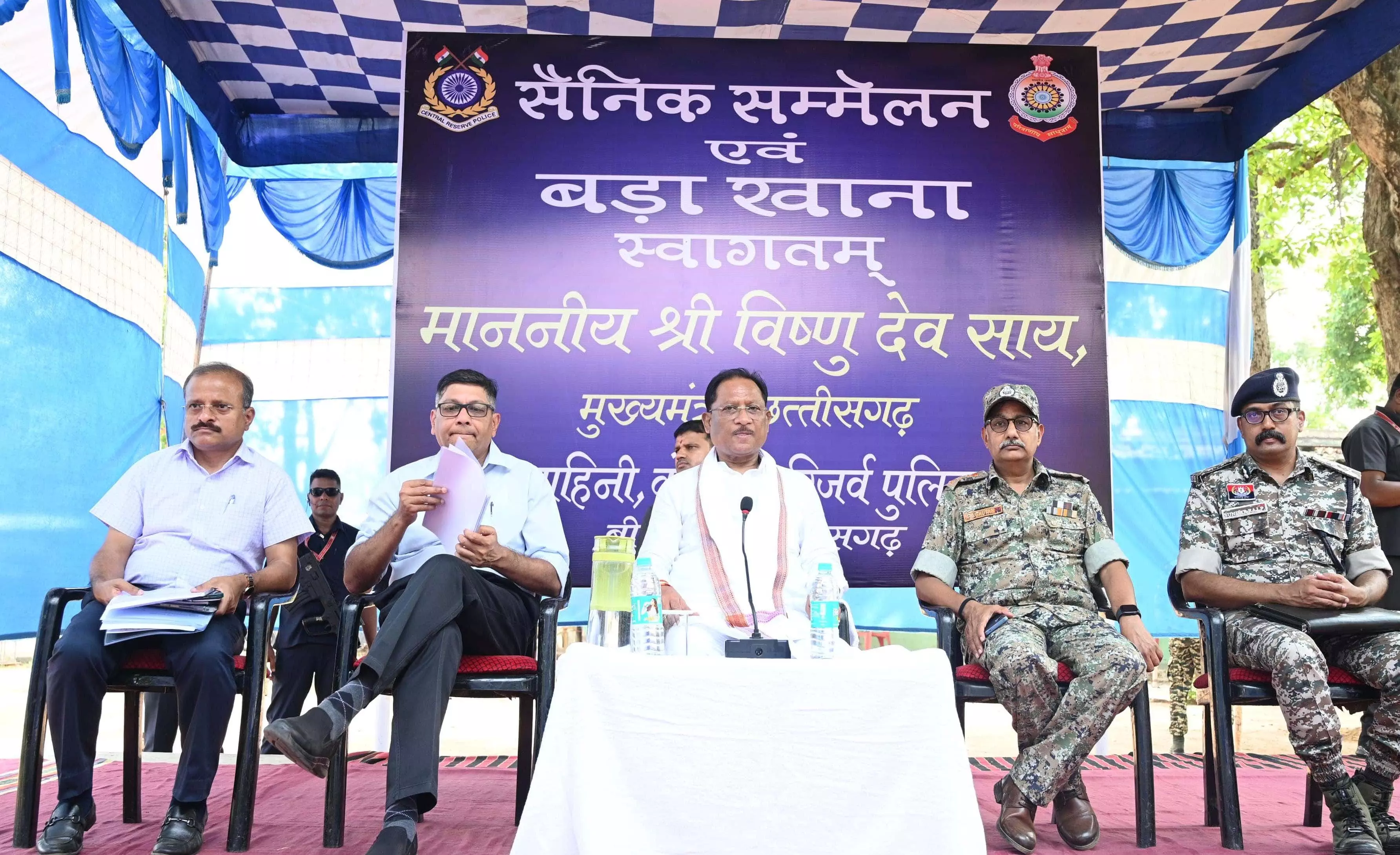 बस्तर की जनता के लिए सुरक्षा कैम्प अब सुविधा कैम्प बन गया है : CM साय बस्तर की जनता के लिए सुरक्षा कैम्प अब सुविधा कैम्प बन गया है : CM साय