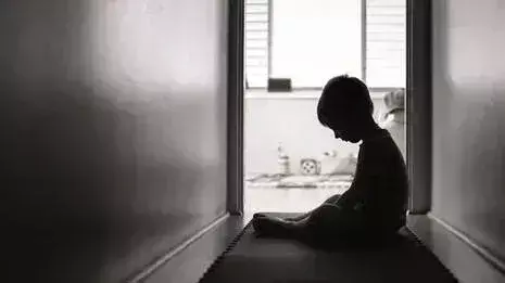 Kerala: नाबालिग बेटे को जलाने का आरोप, महिला ने किया अमानवीय कृत्य Kerala: नाबालिग बेटे को जलाने का आरोप, महिला ने किया अमानवीय कृत्य