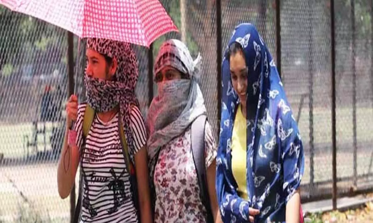 गर्मी का प्रकोप: Jharsuguda में 42.2 डिग्री सेल्सियस तापमान दर्ज किया गया गर्मी का प्रकोप: Jharsuguda में 42.2 डिग्री सेल्सियस तापमान दर्ज किया गया