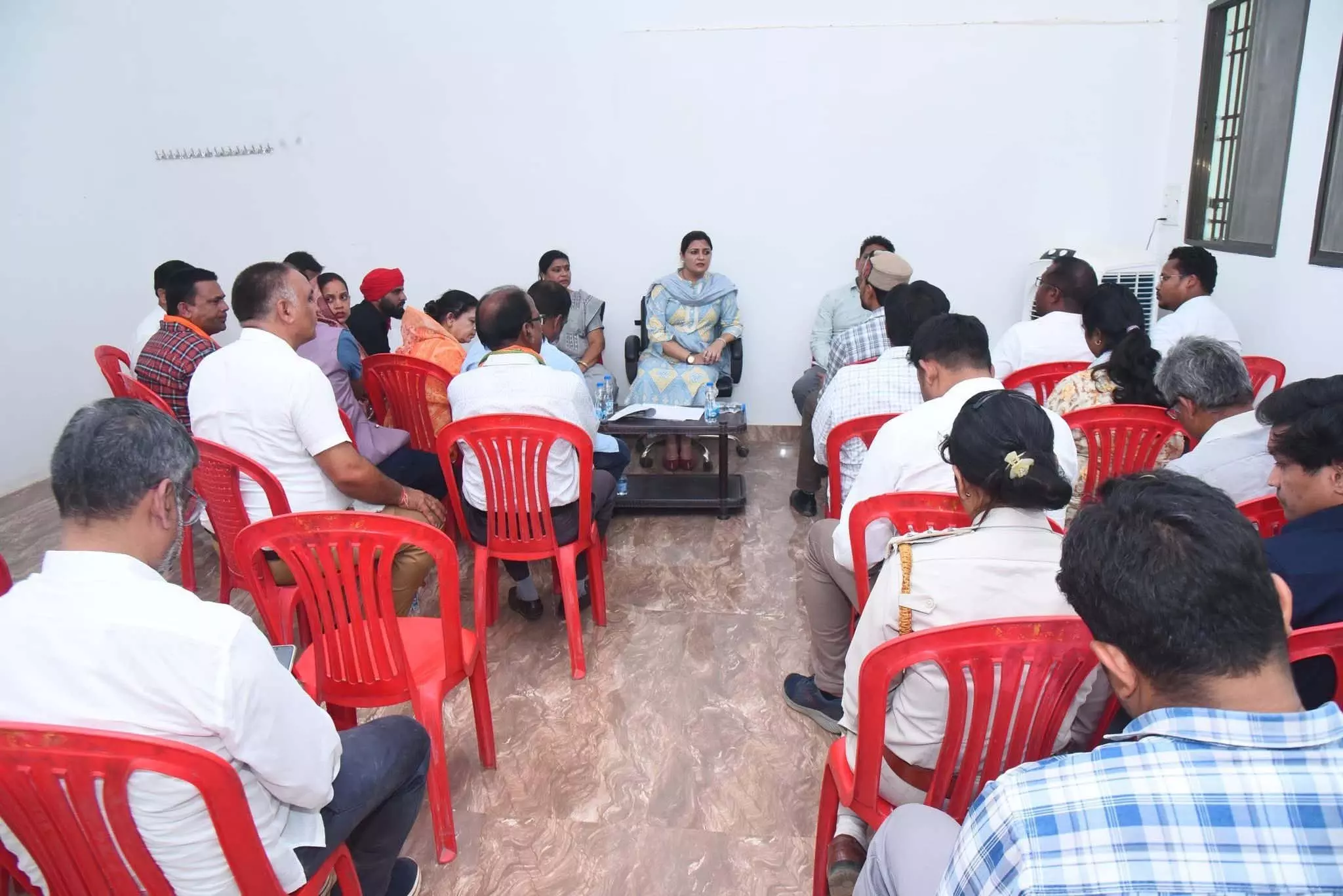 एक ही लक्ष्य,एक ही प्रयास, हर गांव-नगर का समुचित विकास: भावना बोहरा एक ही लक्ष्य,एक ही प्रयास, हर गांव-नगर का समुचित विकास: भावना बोहरा