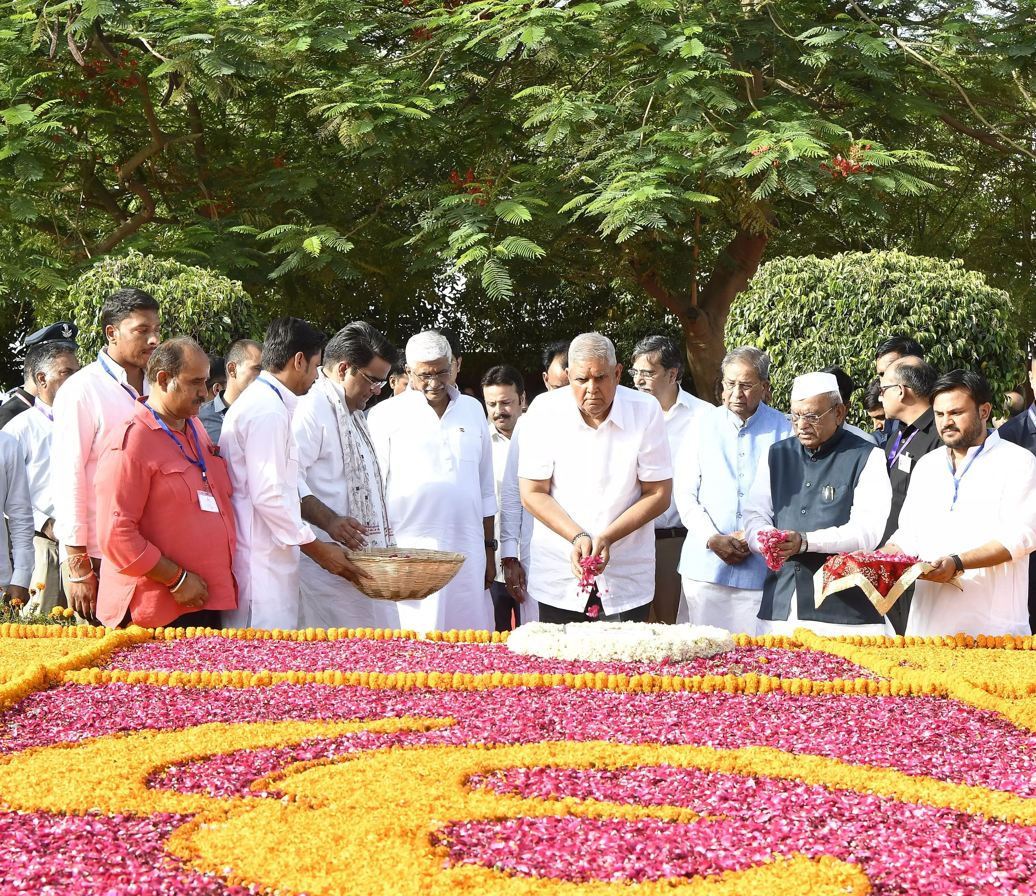 Jaipur : राज्यपाल ने स्व. शेखावत की पुण्यतिथि पर श्रद्धासुमन अर्पित किए Jaipur : राज्यपाल ने स्व. शेखावत की पुण्यतिथि पर श्रद्धासुमन अर्पित किए