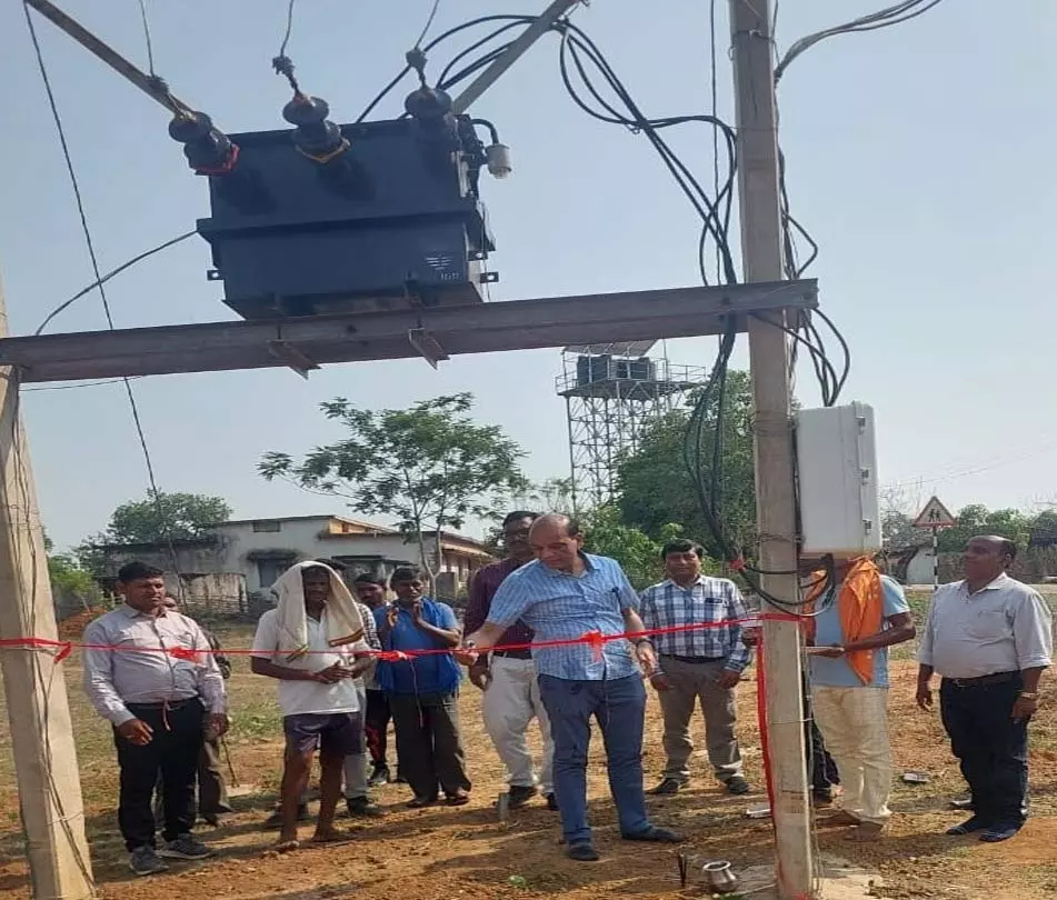मुख्यमंत्री मजराटोला विद्युतीकरण योजना बनी ग्रामीणों के जीवन में नई उम्मीद की किरण मुख्यमंत्री मजराटोला विद्युतीकरण योजना बनी ग्रामीणों के जीवन में नई उम्मीद की किरण