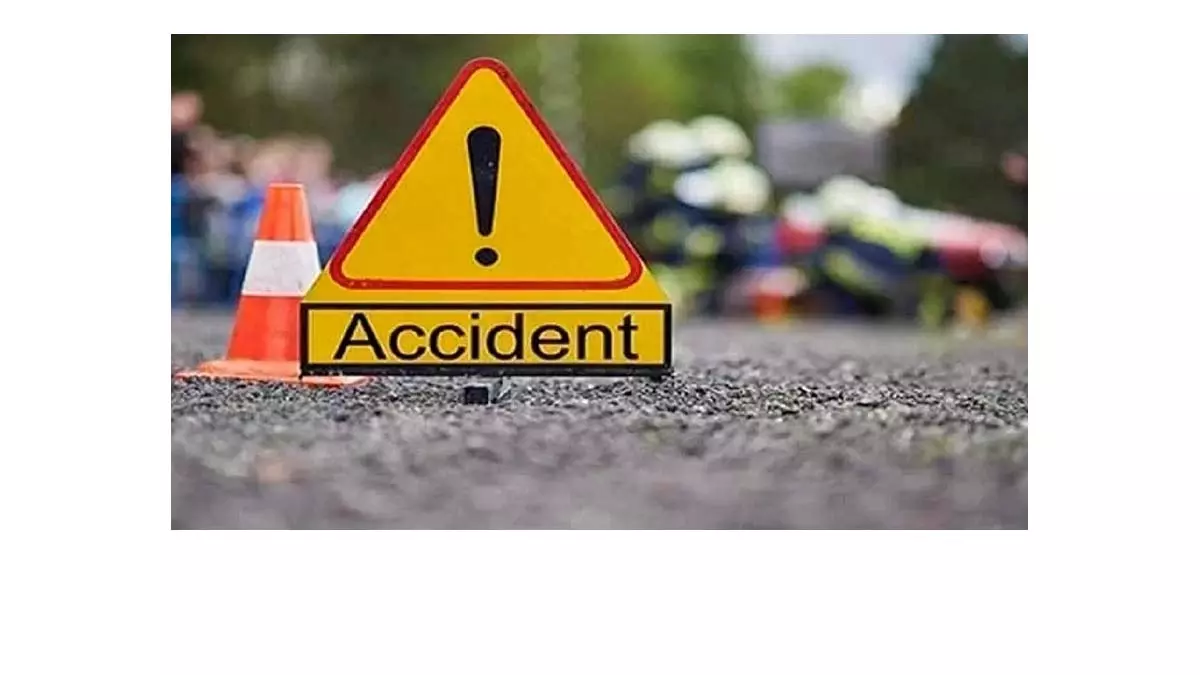 Khordha में बस ने बाइक को टक्कर मारी, 3 साल के बच्चे की मौत, ड्राइवर फरार Khordha में बस ने बाइक को टक्कर मारी, 3 साल के बच्चे की मौत, ड्राइवर फरार