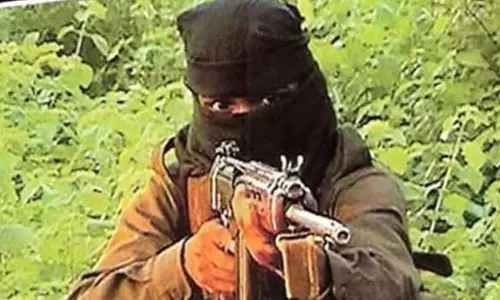 10 उग्रवादी मारे गए, भारी मात्रा में हथियार और गोला-बारूद बरामद