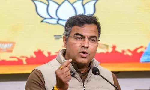 Delhi: वाणिज्यिक प्रतिष्ठानों को सीवेज डिस्चार्ज पर देना होगा बिल Delhi: वाणिज्यिक प्रतिष्ठानों को सीवेज डिस्चार्ज पर देना होगा बिल