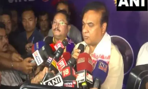 Assam CM ने ऑपरेशन सिंदूर पर प्रदर्शनी का उद्घाटन किया Assam CM ने ऑपरेशन सिंदूर पर प्रदर्शनी का उद्घाटन किया