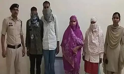 दुर्ग शहर से सटे गांव में सेक्स रैकेट का खुलासा, दो युवती और दो युवक अरेस्ट