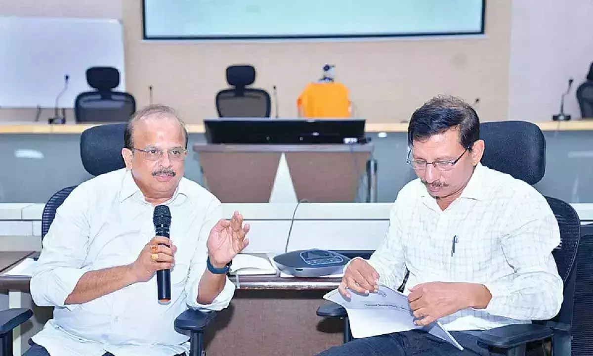 Andhra: शिकायतों के समाधान के लिए याचिकाकर्ता की संतुष्टि महत्वपूर्ण Andhra: शिकायतों के समाधान के लिए याचिकाकर्ता की संतुष्टि महत्वपूर्ण