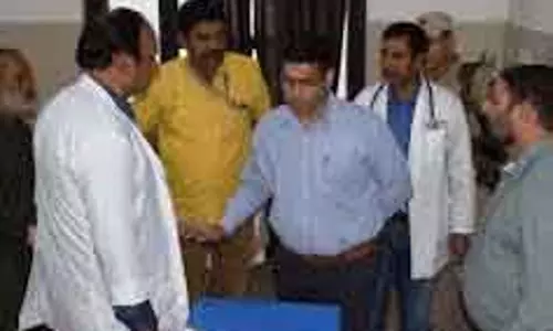 डीसी पुंछ ने गोलाबारी प्रभावित क्षेत्रों का दौरा किया