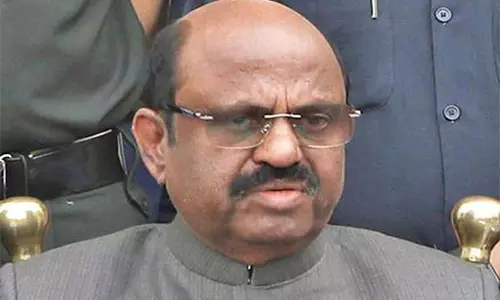 Kolkata: स्वास्थ्य में सुधार के बाद राज्यपाल आनंद बोस अस्पताल से डिस्चार्ज Kolkata: स्वास्थ्य में सुधार के बाद राज्यपाल आनंद बोस अस्पताल से डिस्चार्ज