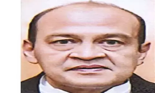 शीर्ष अदालत ने एफआईआर की मांग वाली याचिका को तत्काल सूचीबद्ध करने से किया इनकार शीर्ष अदालत ने एफआईआर की मांग वाली याचिका को तत्काल सूचीबद्ध करने से किया इनकार