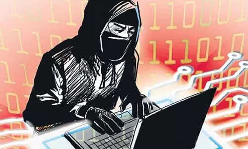 आध्यात्मिक गुरु के अनुयायियों से 9 करोड़ रुपये ठगने वाला व्यक्ति गिरफ्तार आध्यात्मिक गुरु के अनुयायियों से 9 करोड़ रुपये ठगने वाला व्यक्ति गिरफ्तार