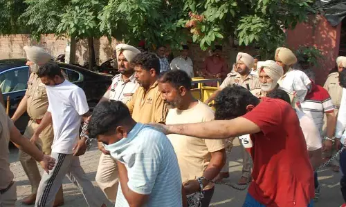 Amritsar: जहरीली शराब पीने से तीन और लोगों की मौत, मृतकों की संख्या 24 हुई