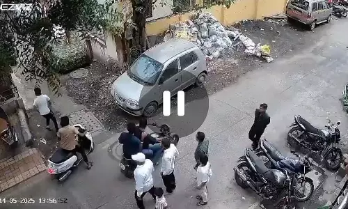 Pune : दत्तावाड़ी में दिनदहाड़े युवक पर कोयता से हमला