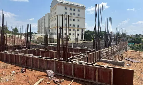 Mysuru : मरीजों के रिश्तेदारों के लिए चार मंजिला छात्रावास Mysuru : मरीजों के रिश्तेदारों के लिए चार मंजिला छात्रावास