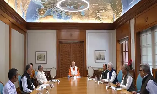 PM Modi ने मत्स्य पालन क्षेत्र की प्रगति की समीक्षा के लिए बैठक की अध्यक्षता की PM Modi ने मत्स्य पालन क्षेत्र की प्रगति की समीक्षा के लिए बैठक की अध्यक्षता की
