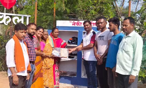 थाने गेट के सामने नेकी की दिवार का शुभारंभ थाने गेट के सामने नेकी की दिवार का शुभारंभ