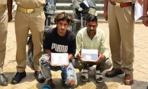 Bareilly: नाकाबंदी के दौरान पुलिस की बड़ी सफलता, दो शातिर चोर पकड़े गए