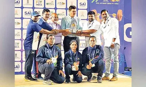 खेलो इंडिया यूथ गेम्स में AP भारोत्तोलकों ने जीता रजत पदक खेलो इंडिया यूथ गेम्स में AP भारोत्तोलकों ने जीता रजत पदक
