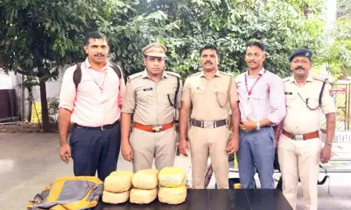 Kerala : रेलवे स्टेशन पर लावारिस बैग से गांजा बरामद